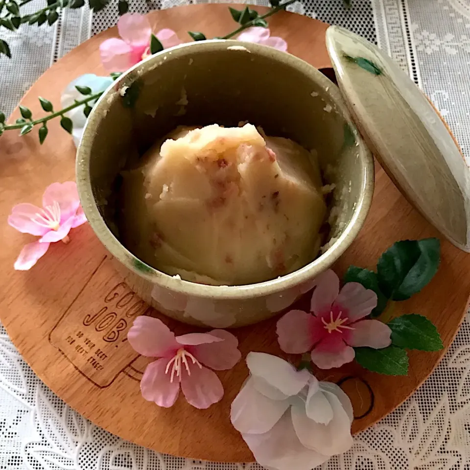 Snapdishの料理写真:桜餡できました🌸|noeさん