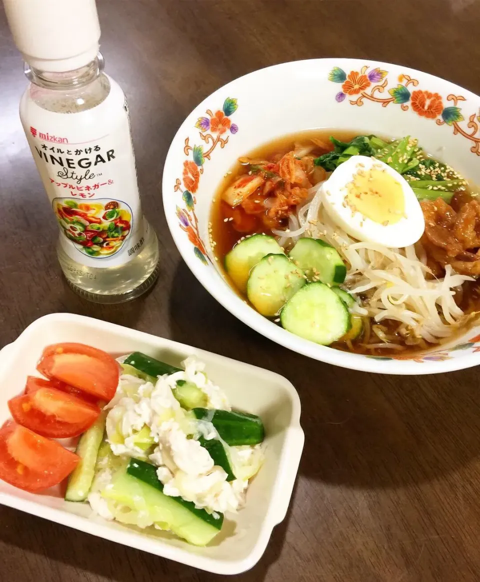 蒸し鶏とネギのオイルとかけるビネガー&盛岡冷麺|み〜さん