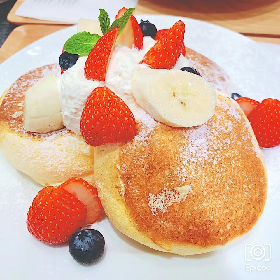 初‼︎
念願のパンケーキ🥞
#in仙台|しげっちさん