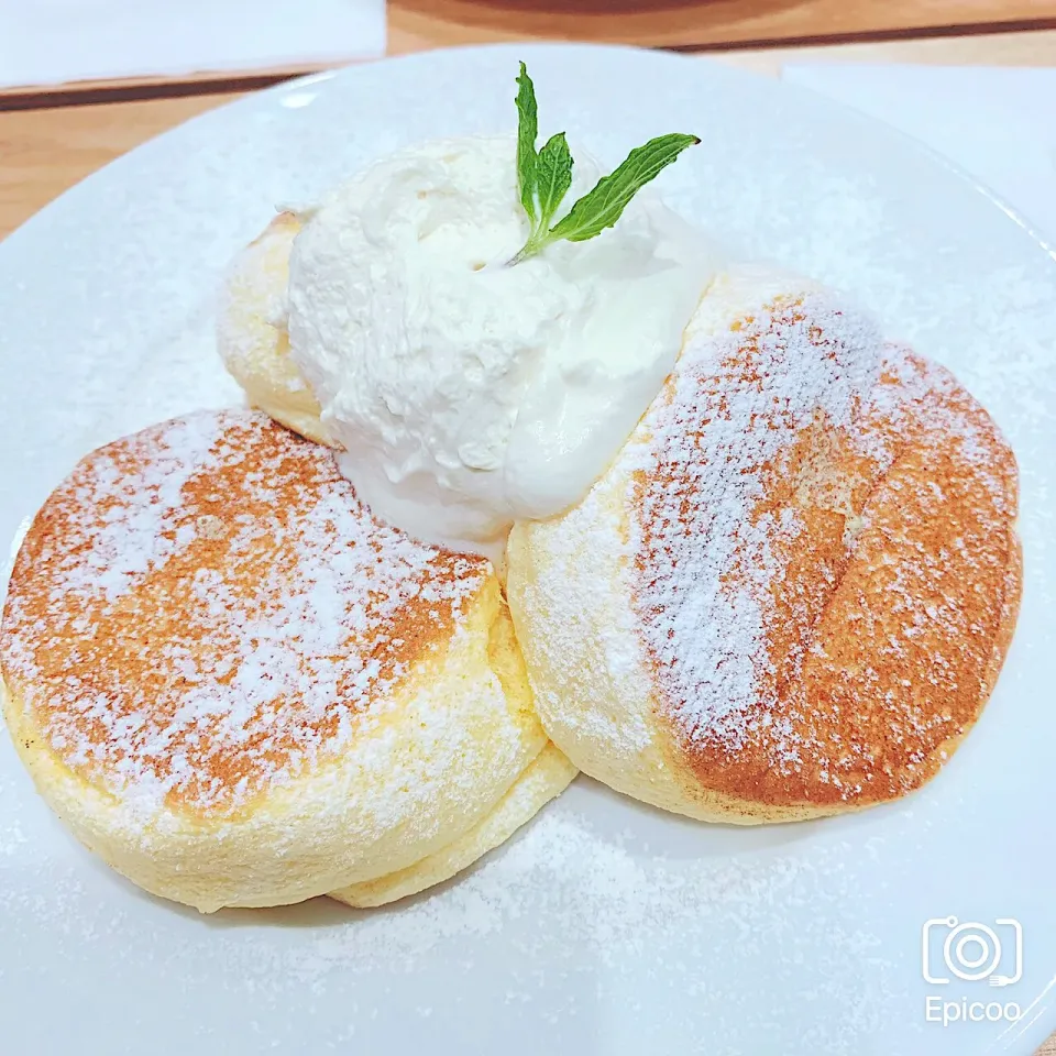 初‼︎
念願のパンケーキ🥞
#フワフワ
 #in仙台|しげっちさん