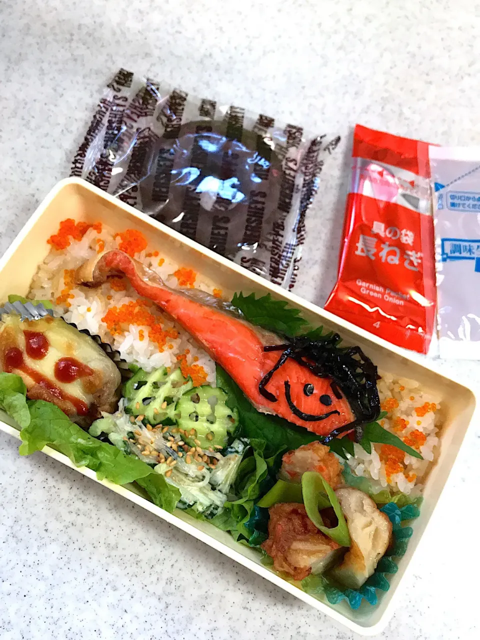 お弁当〜〜🍱
旦那🍱|まんぞーさん