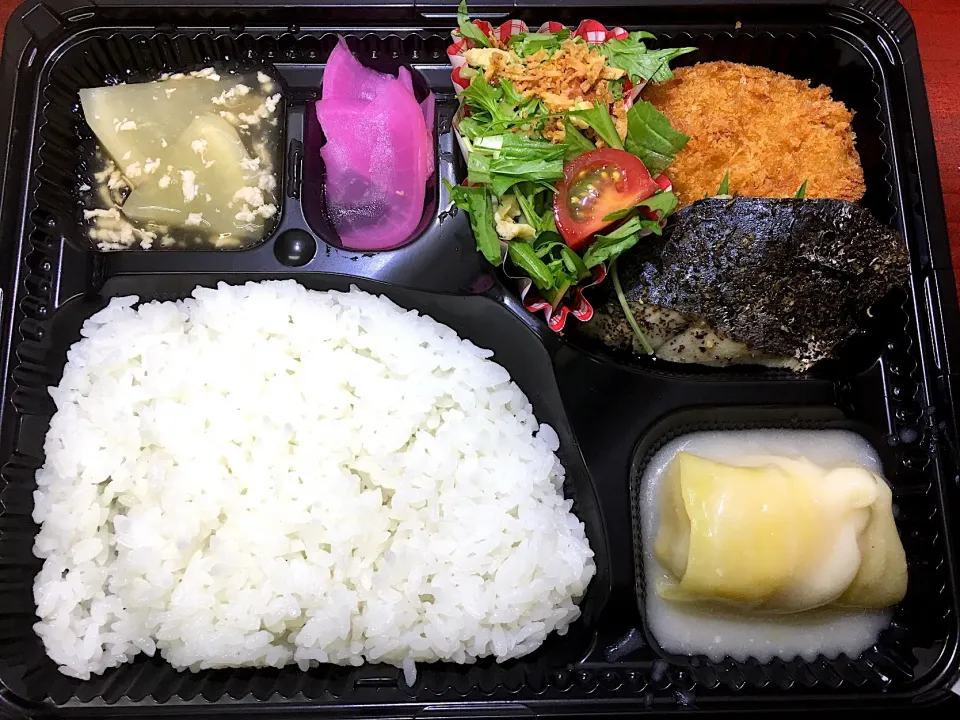 骨なし鰆のバジルソース 日替わり弁当 宅配ランチ 豊川市配達|Naokazu Kuritaさん