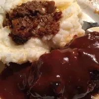 Snapdishの料理写真:Crockpot BBQ meatloaf with mashed potatoes|Kayla Parsleyさん