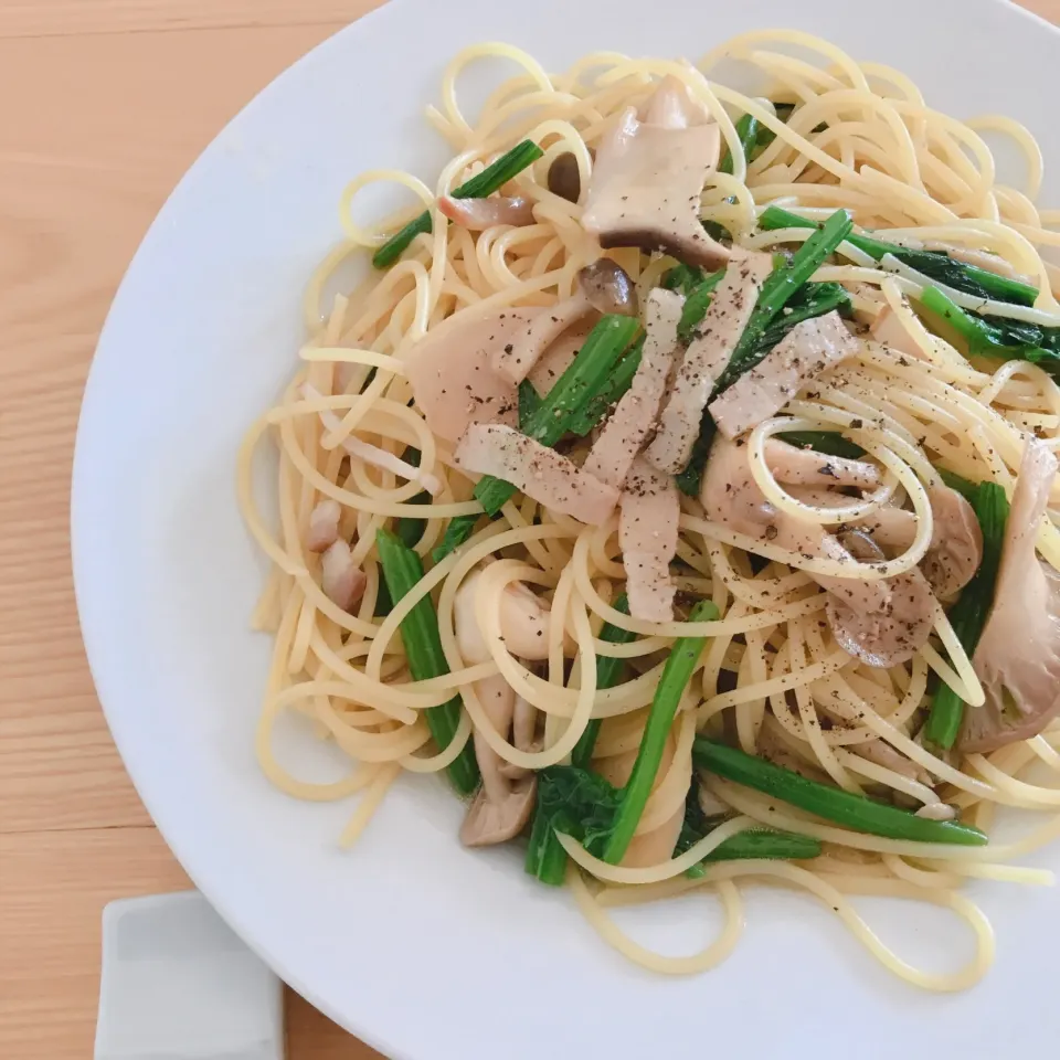 キノコとベーコンのパスタ( •́ㅿ•̀ )お昼ご飯|サチャンさん