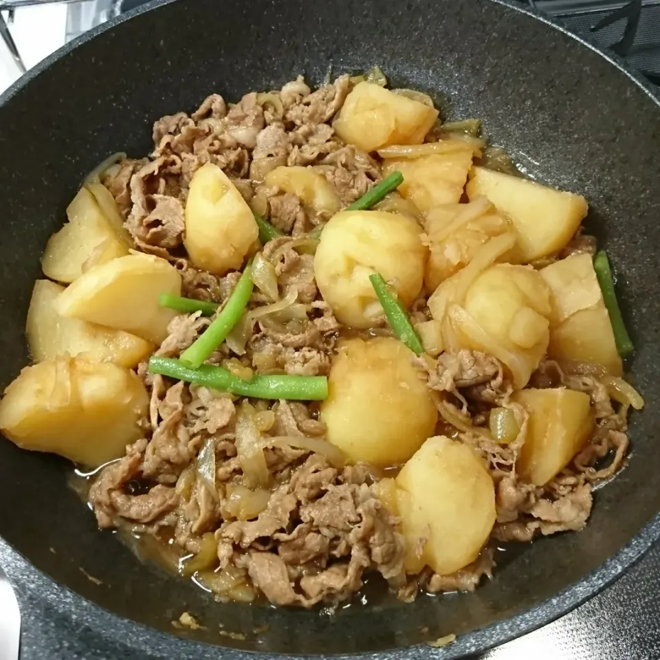 Snapdishの料理写真:肉じゃが🤗|しまだ ちえこさん