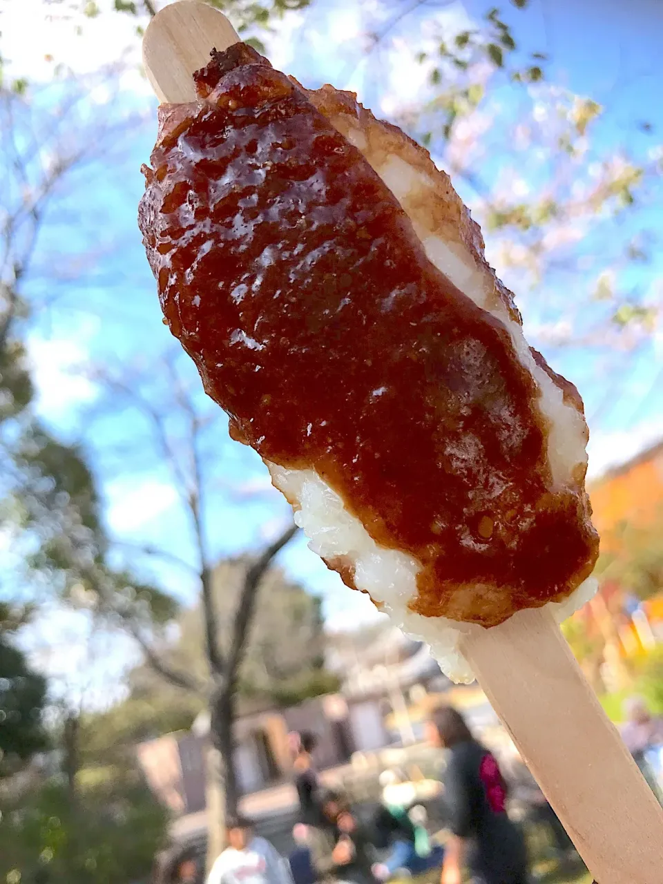 Snapdishの料理写真:桜の下で手作り五平餅食べながらのお花見会〜(✿︎´ ꒳ ` )ﾆﾎﾝ ｼｱﾜｾｰ|舞さん