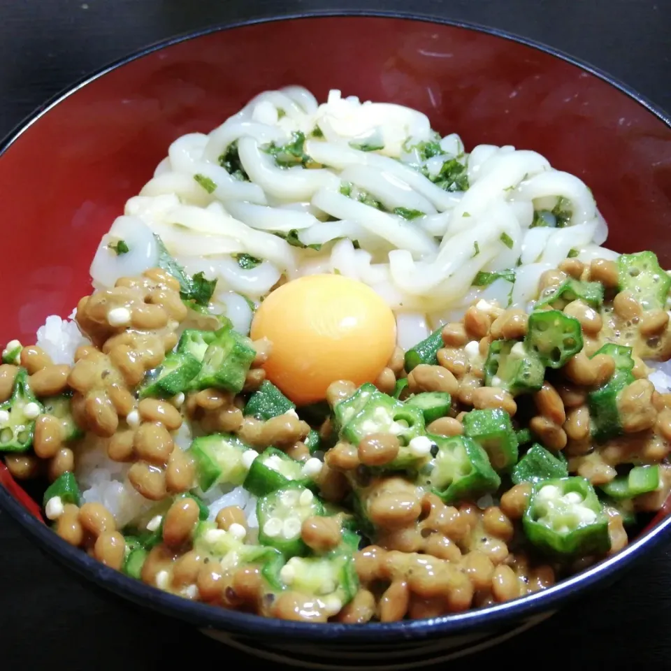 イカのおうばのオクラ納豆丼|Hironori Maedaさん