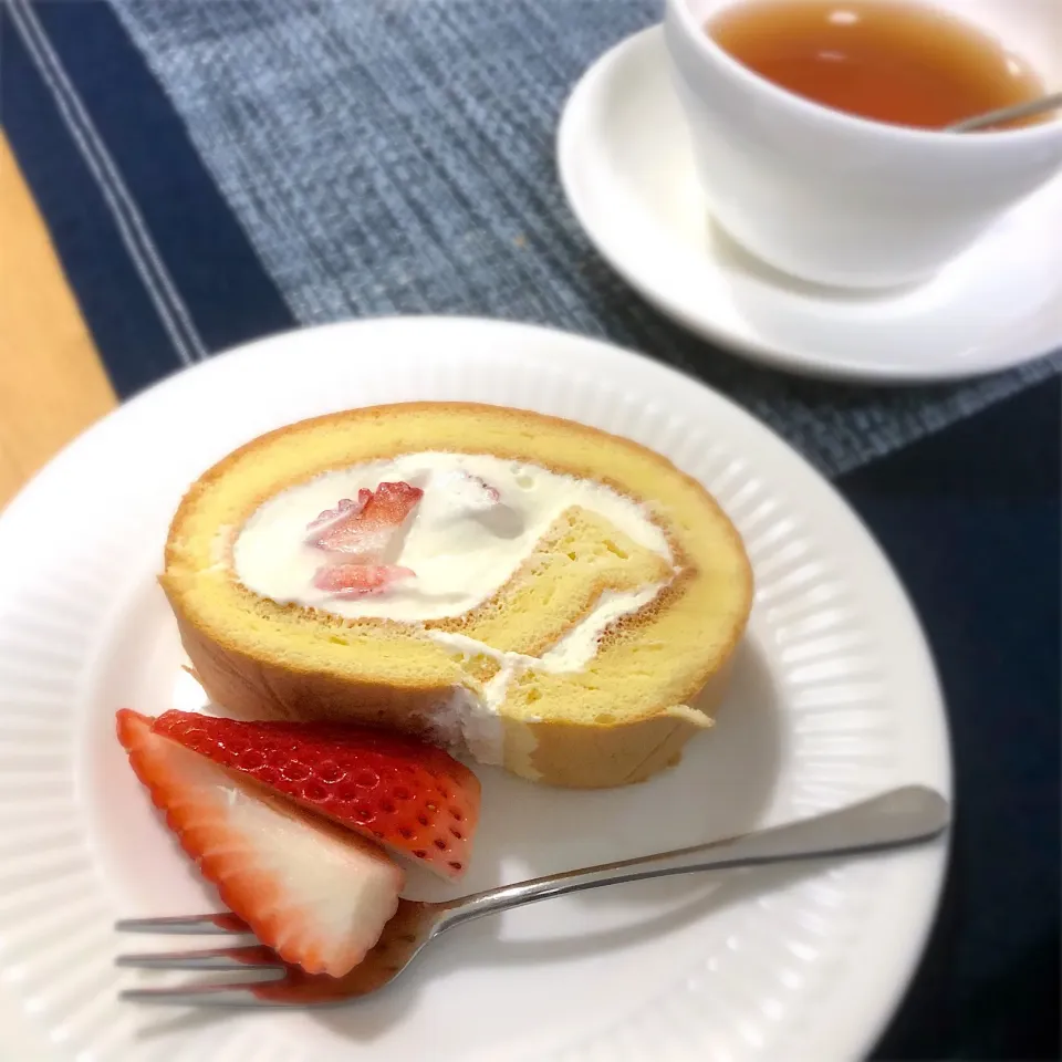 ロールケーキ♪|ましてさん