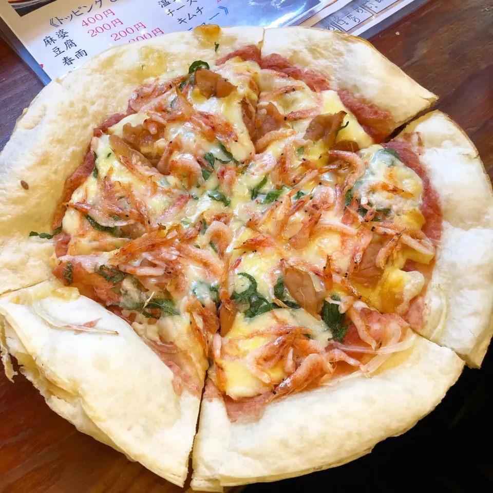 Snapdishの料理写真:桜えびのピザ🍕|すかラインさん