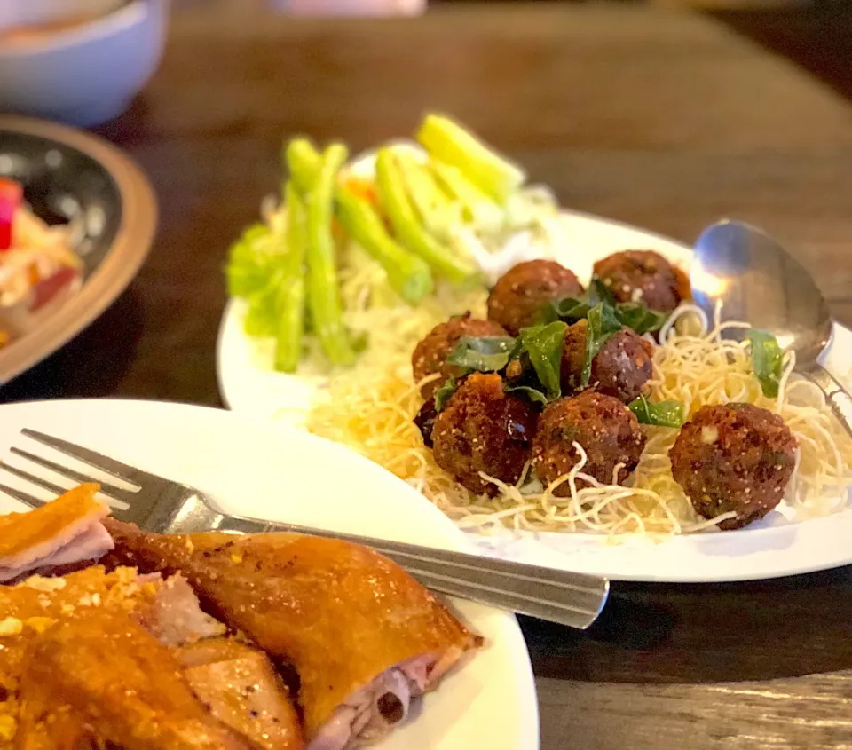 Fried Spicy Minced pork @ บ้านสวนนารา Khon Kaen.|Chalinee Kalyanamitraさん