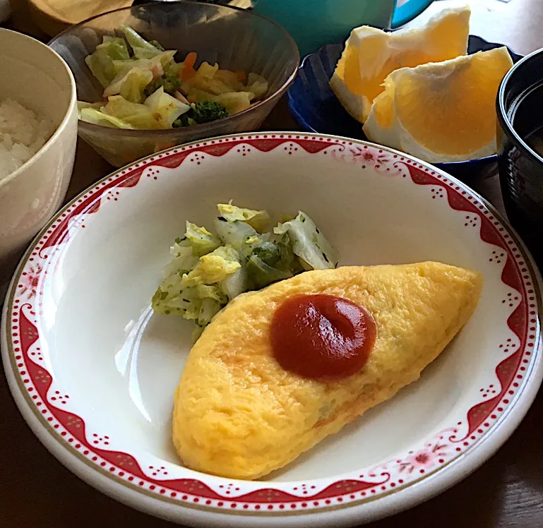 アル中病棟の朝ごはん☀️🔆🔆80日目
ごはん🍚  みそ汁（凍り豆腐）  ほうれん草オムレツ🥬🥚  ゆず風味和え  甘夏🍊|ぽんたさん