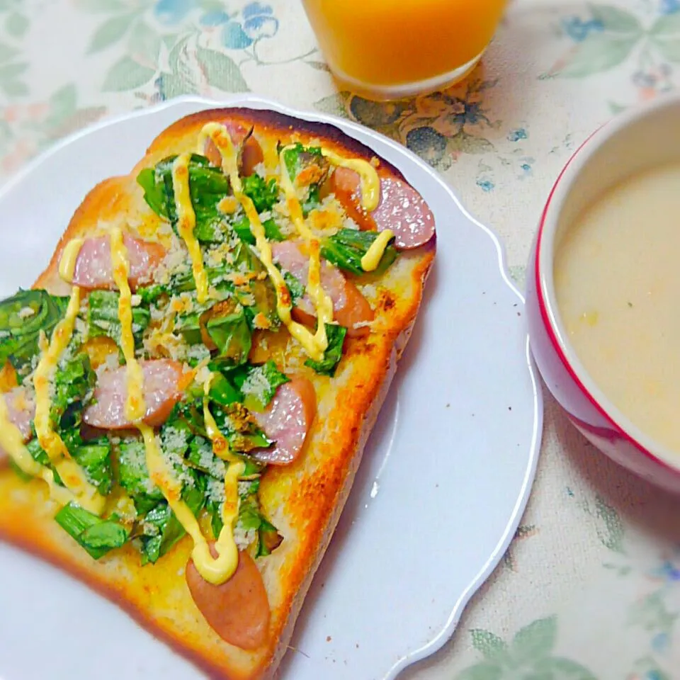 菜の花とソーセージのカレーパン風トースト🍛🍞|うたかた。さん