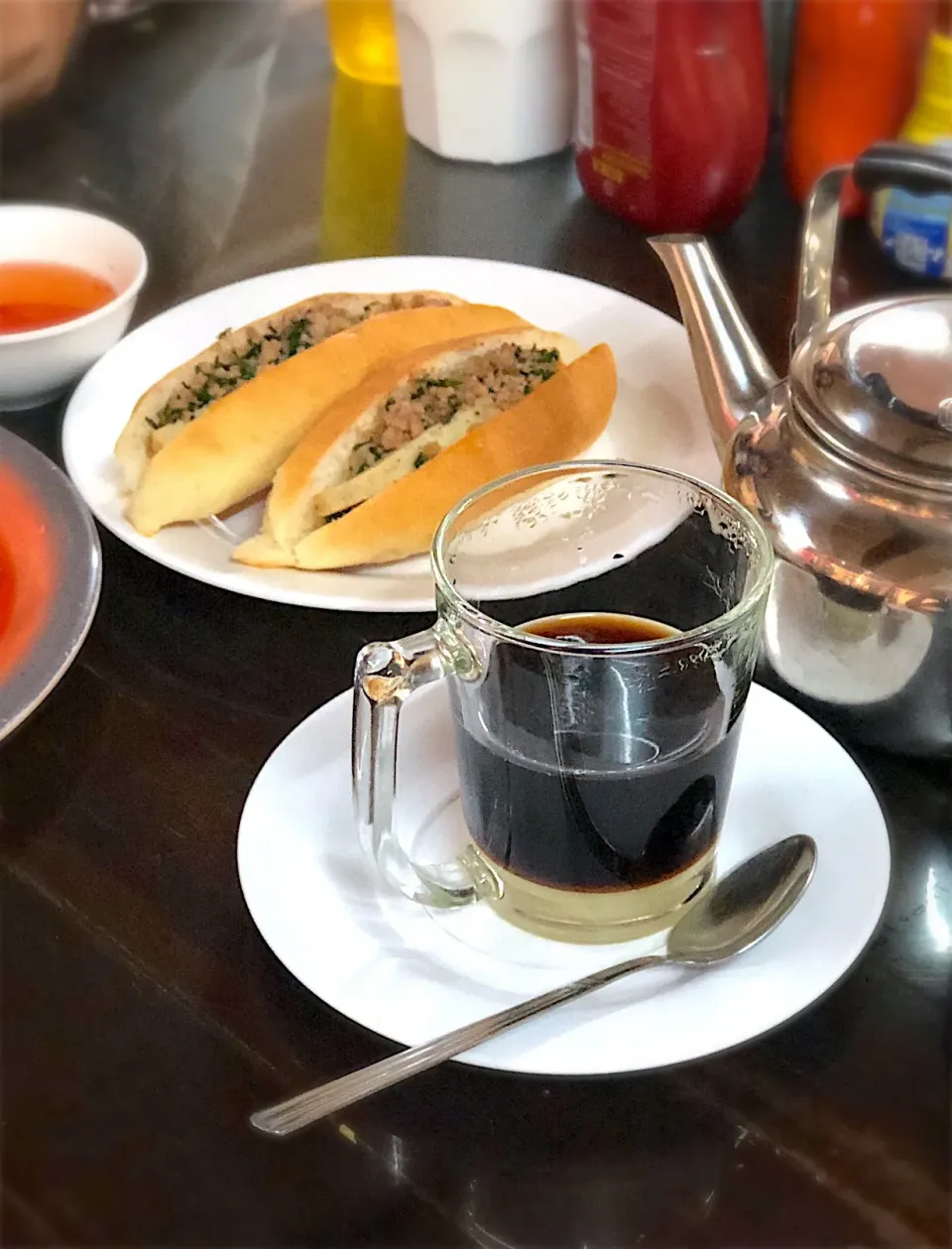 Vietnamese coffee & baguette @ ปากหม้อ พุ-พาน สกลนคร Pu-Pan, Khon Kaen city.|Chalinee Kalyanamitraさん