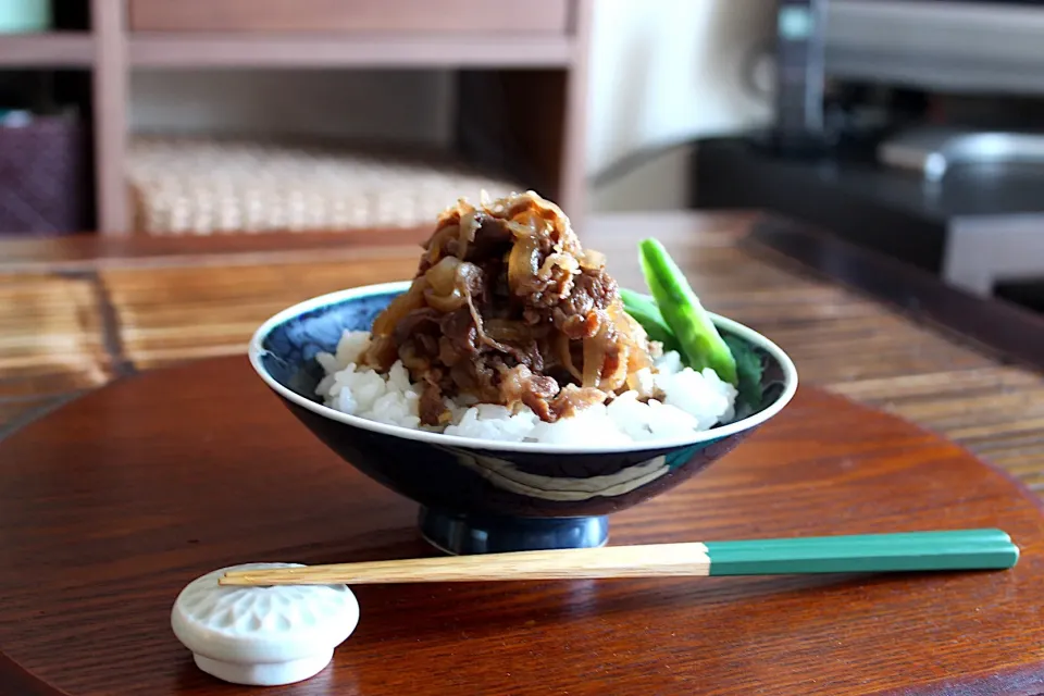 牛丼|よっすぃさん