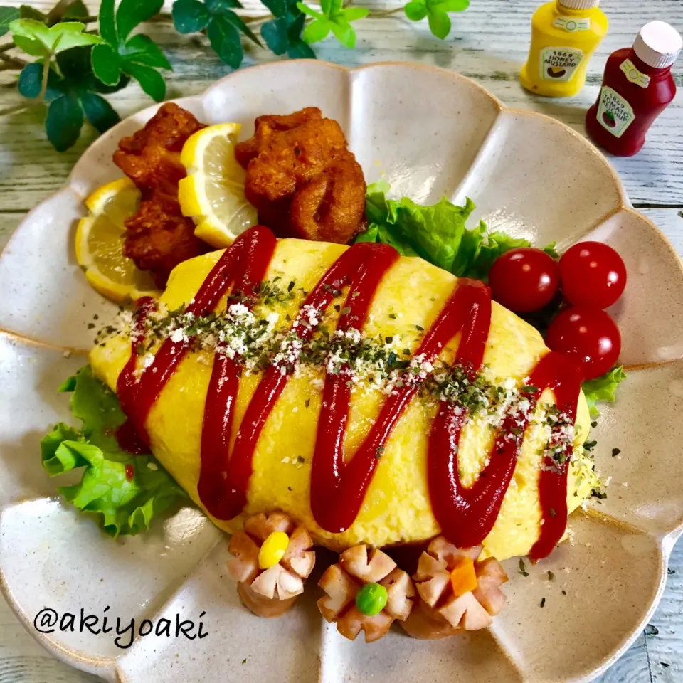 Snapdishの料理写真:オムライスランチ|Akiyoෆ¨̮⑅さん