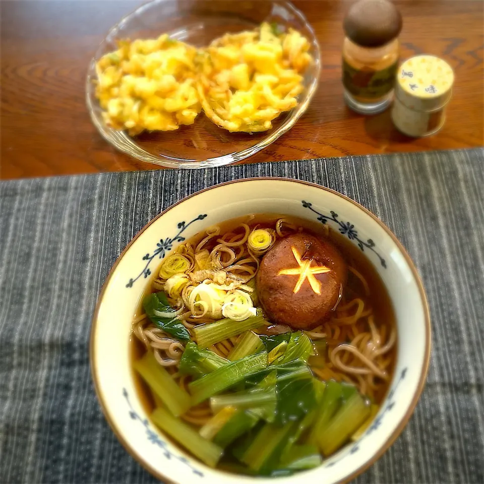 小柱のかき揚げで、天ぷら蕎麦|yakinasuさん