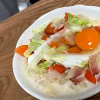 Snapdishの料理写真:残り物パスタ。牛乳と玉ねぎと人参とキャベツと……|みちるさん