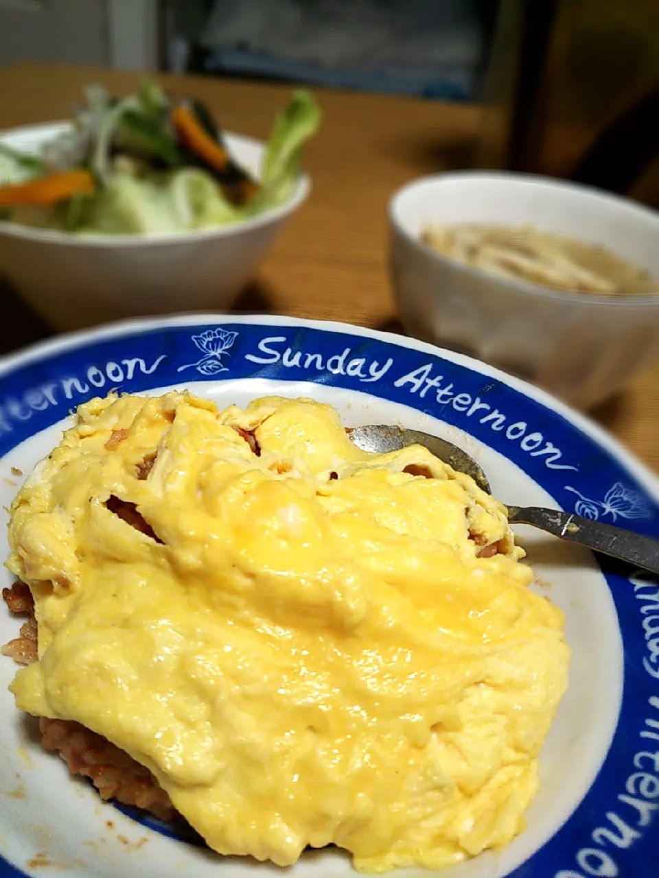 お料理男子のオムライス😋|まきごろうさん