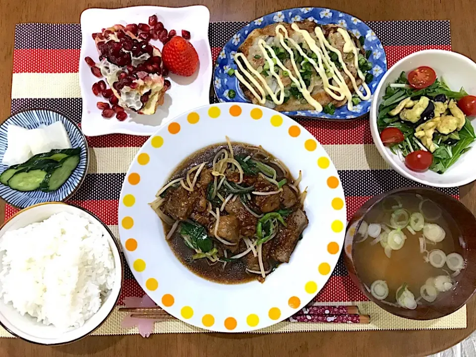 Snapdishの料理写真:レバニラ炒め定食|ゆうかさんさん