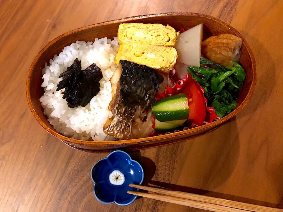 冷めても美味しい❤︎脂の乗った塩サバ弁当|こんぶさん