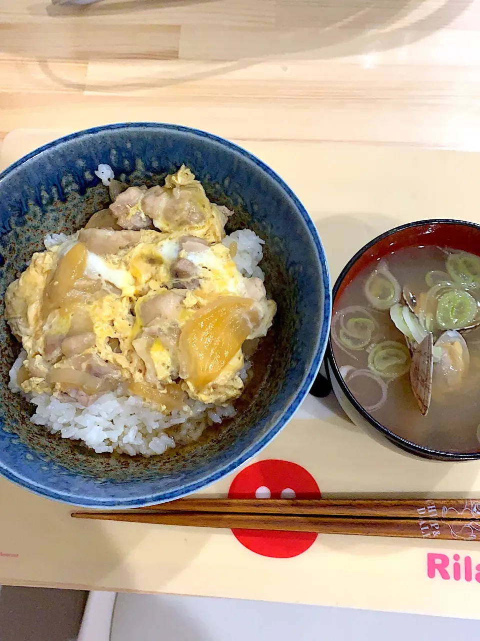 ・親子丼
・アサリのお味噌汁|ぺろたんさん