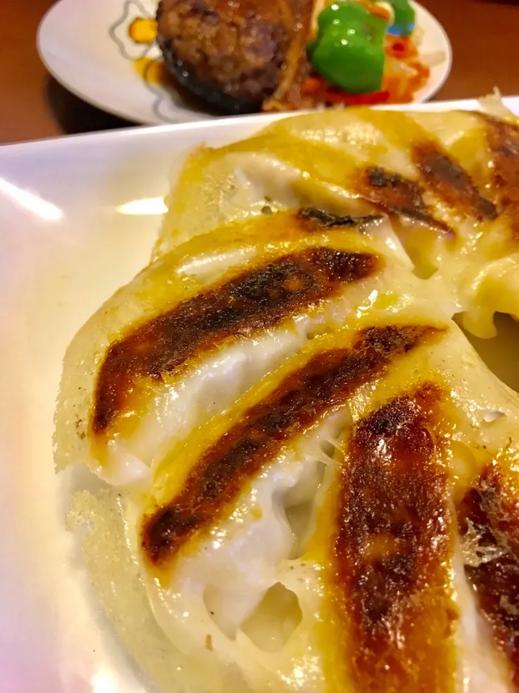 20190325
羽根つき餃子🥟
うまくできたぞっ！
 #washoku  #羽根つき餃子  #餃子シュラン|akiyo22さん