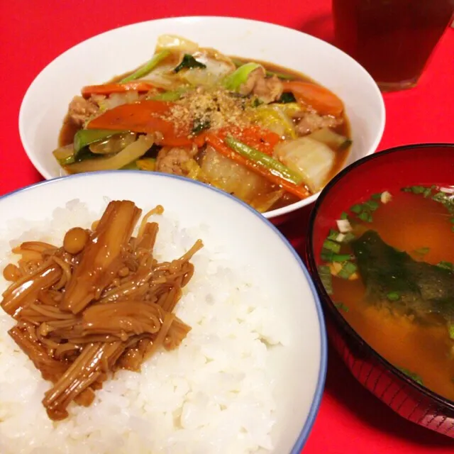 白菜と豚バラのうま煮と
ご飯の上になめ茸|おこばさん