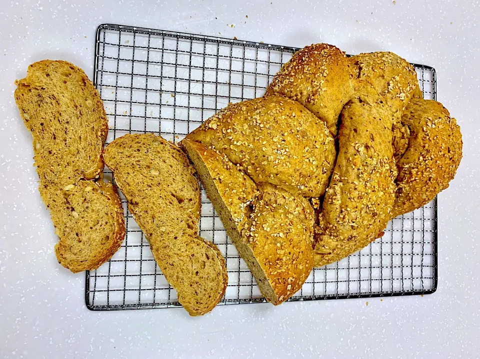 Super Soft Multi Grain Bread (Tangzhong Method)|gonbenさん