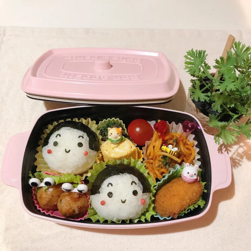 Snapdishの料理写真:4/9❤︎娘のお弁当❤︎
#新学期 #中学校2年生 #今日のお弁当 #弁当 #お昼ごはん #娘弁当 #ランチ #クレラップちゃん #新しいお弁当|Makinsさん