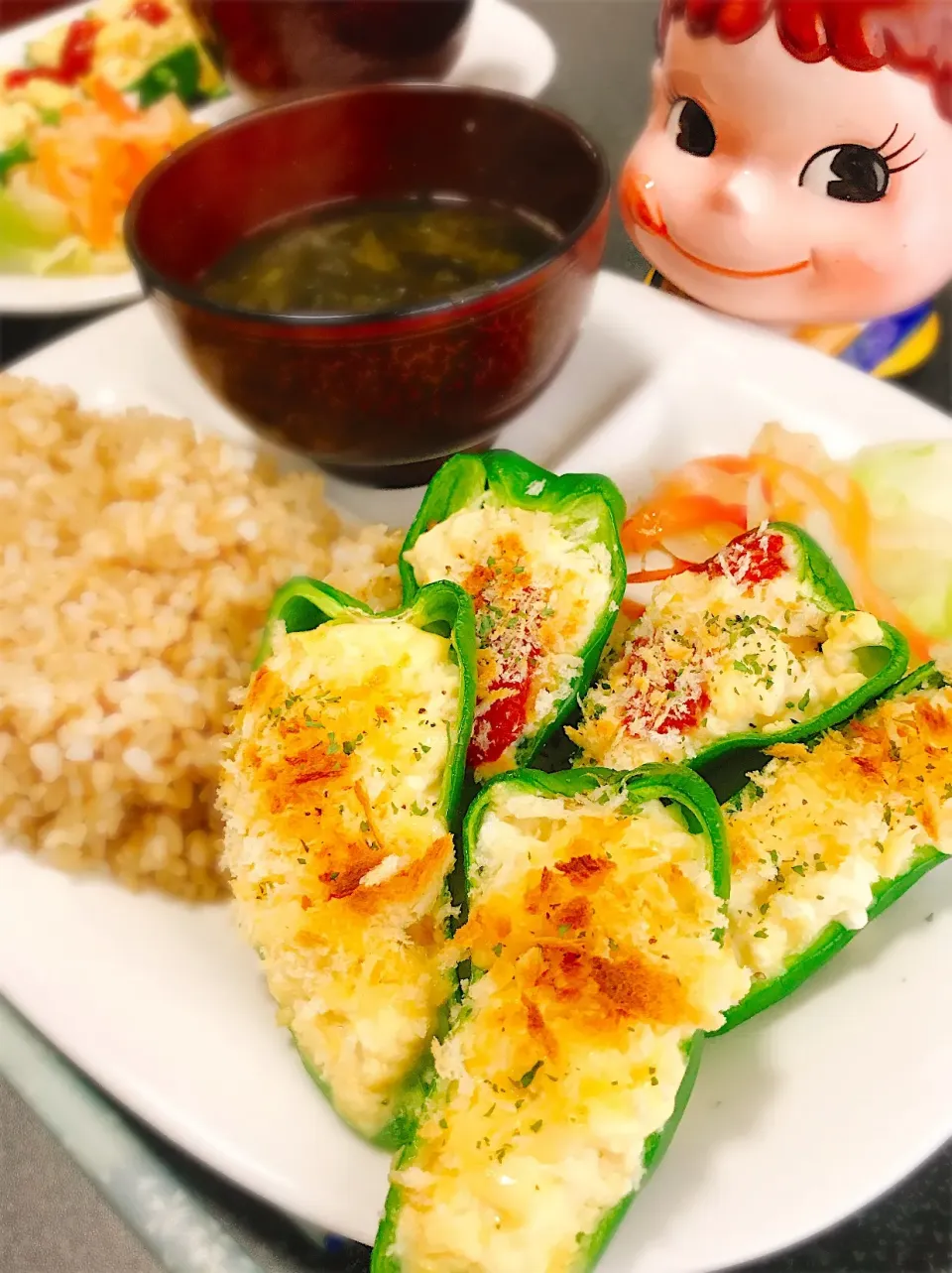 シャキッとろっジューシー♡ピーマンのお豆腐詰めパン粉焼き。|ぽき。さん