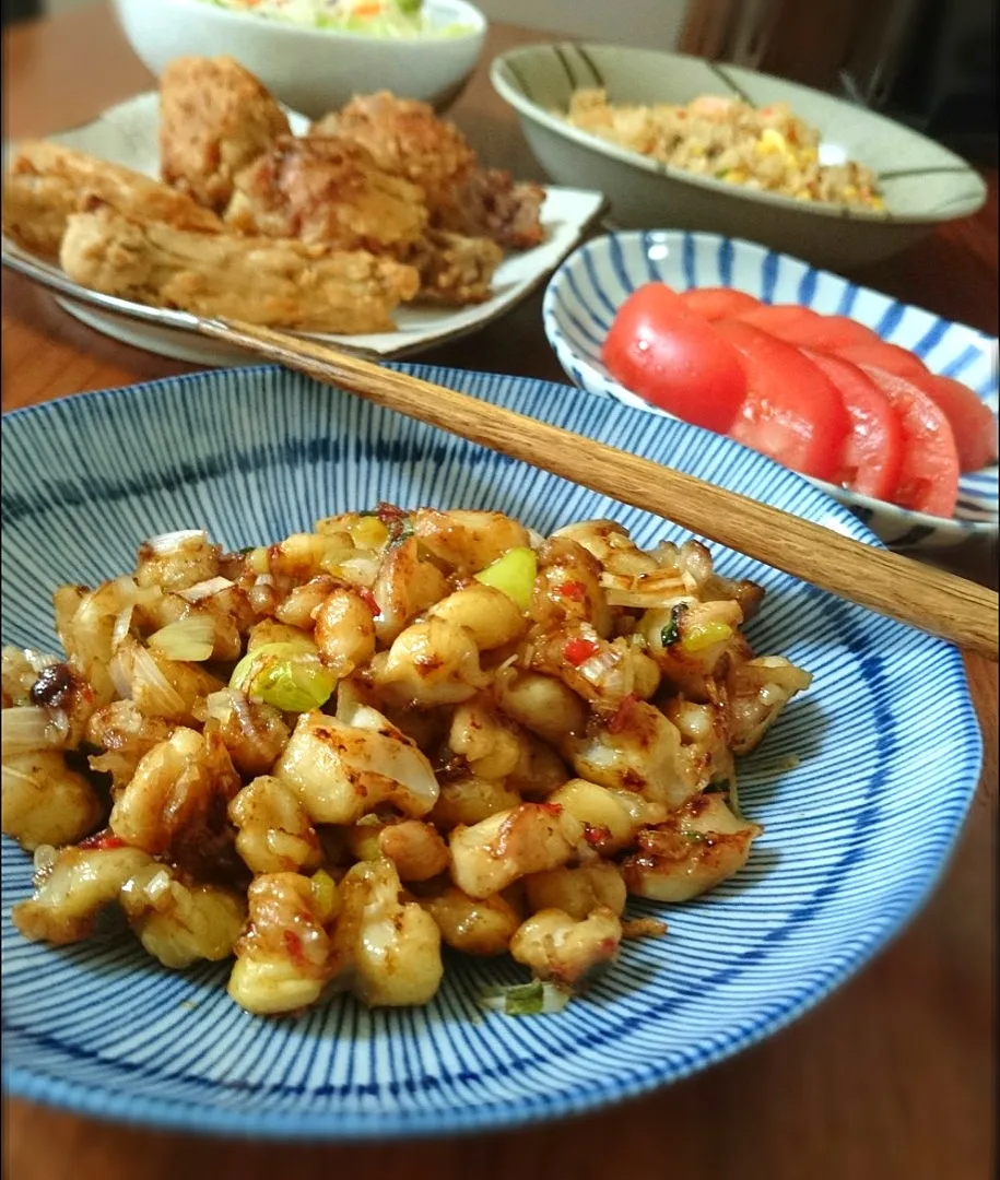 五目ﾁｬｰﾊﾝ味な鶏ひざ軟骨|まりおさん