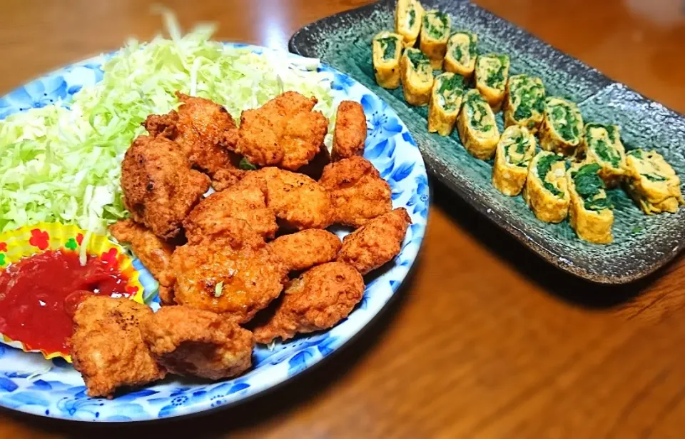 Snapdishの料理写真:ナゲットとほうれん草入り卵焼き🥚|こっぺぱんさん