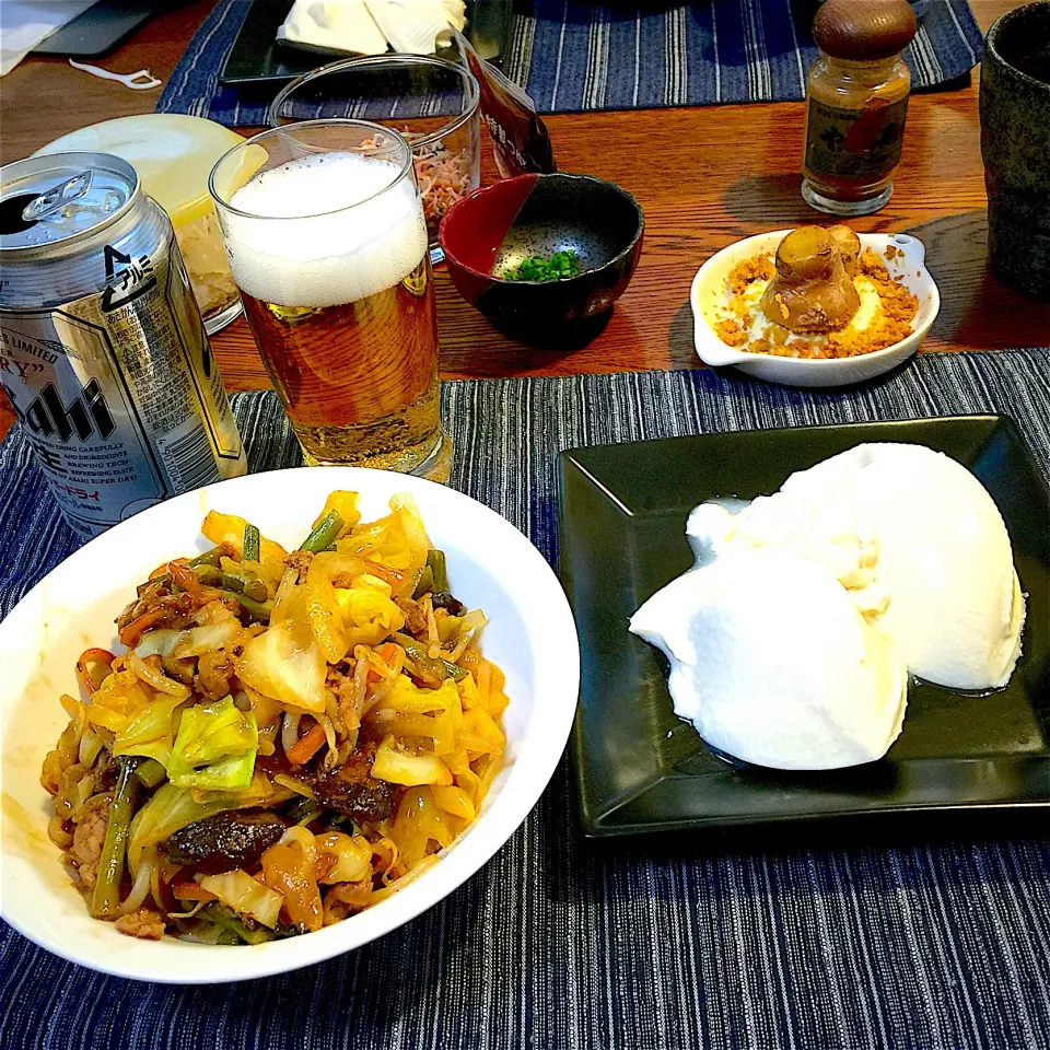 Snapdishの料理写真:野菜たっぷり焼肉、おぼろ豆腐|yakinasuさん