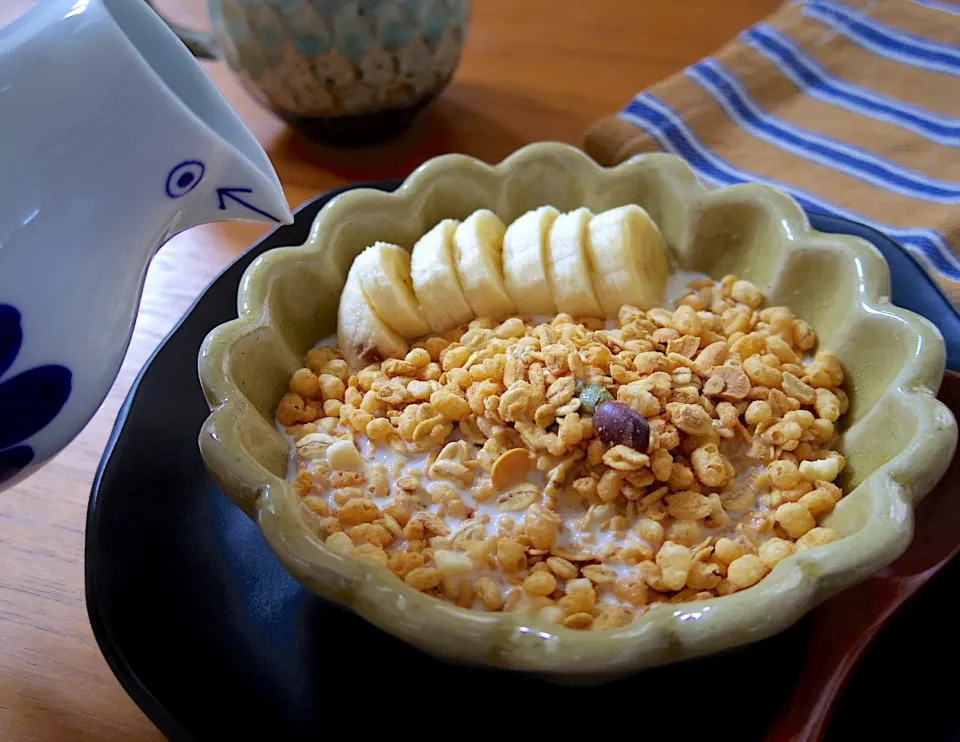 ライスグラノーラで簡単朝ごはん|@chieko_tanabe_さん