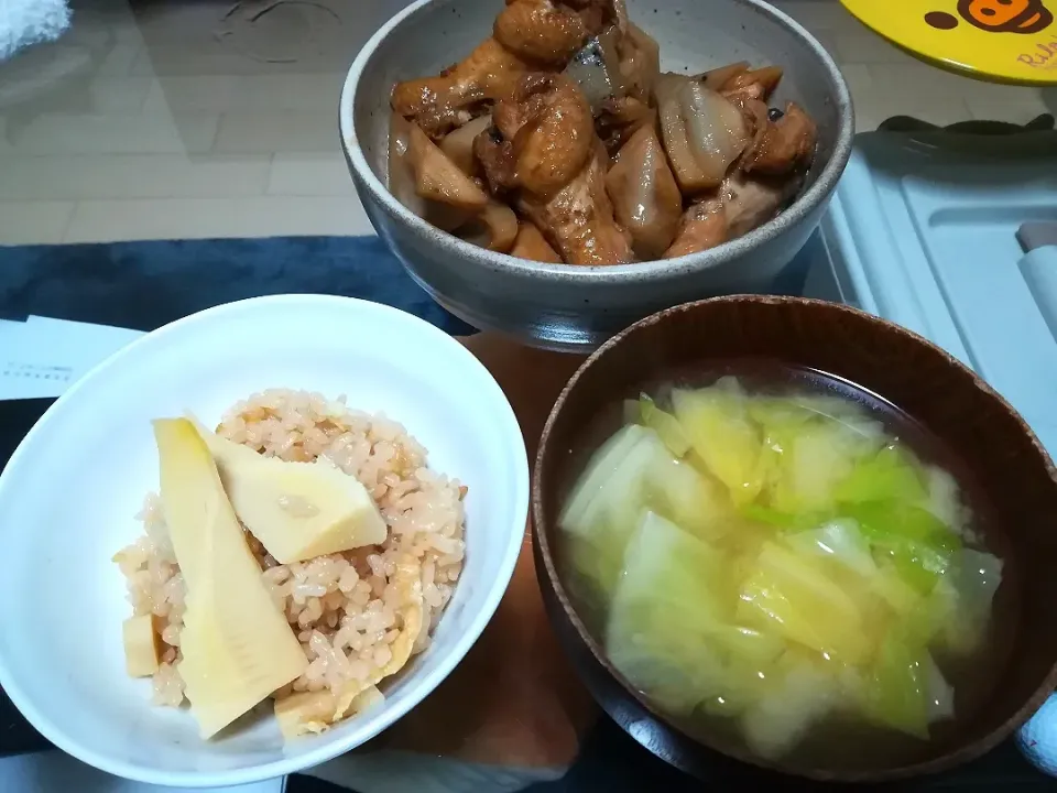 たけのこご飯&手羽元れんこんの煮物|たらひろさん