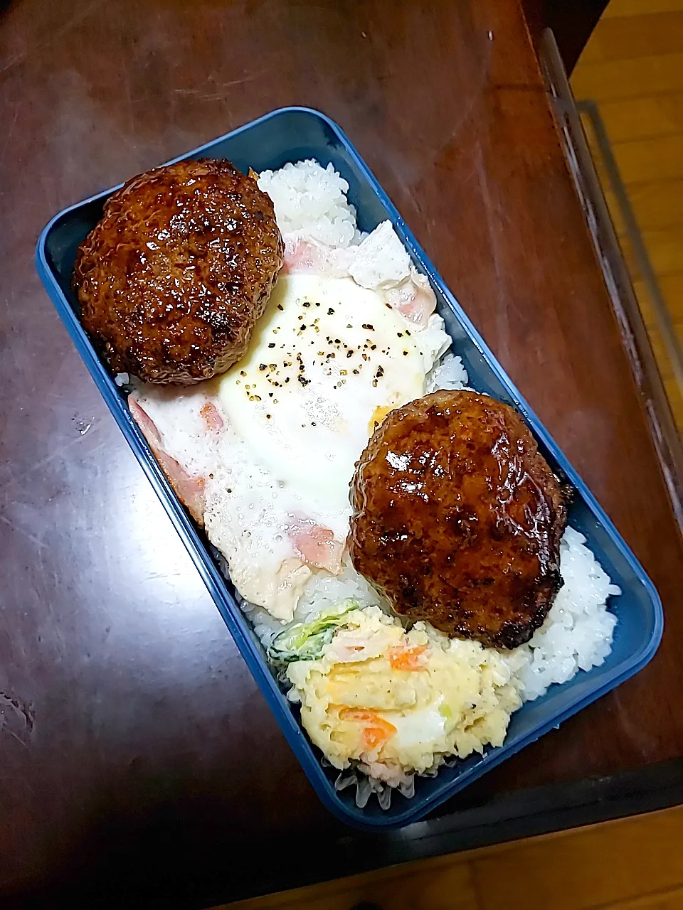 Snapdishの料理写真:4月10日のお弁当|かずみさん