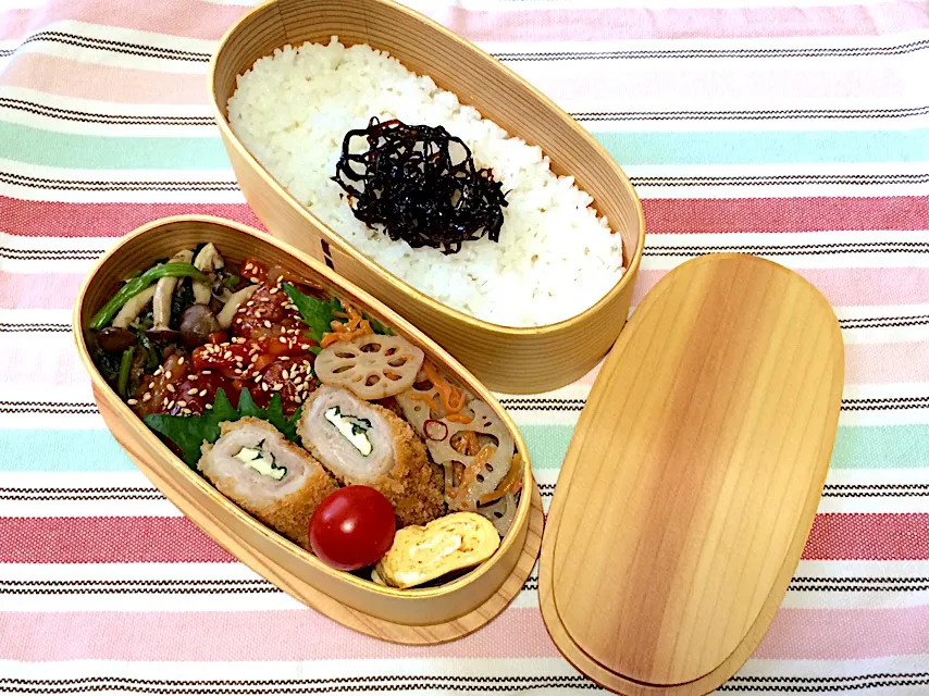 #旦那弁当  #パパ弁当  #曲げわっぱ弁当  #曲げわっぱ #肉団子の甘酢あん  #大葉チーズ肉巻きフライ #豚肉のしそチーズフライ|ゆぴさん