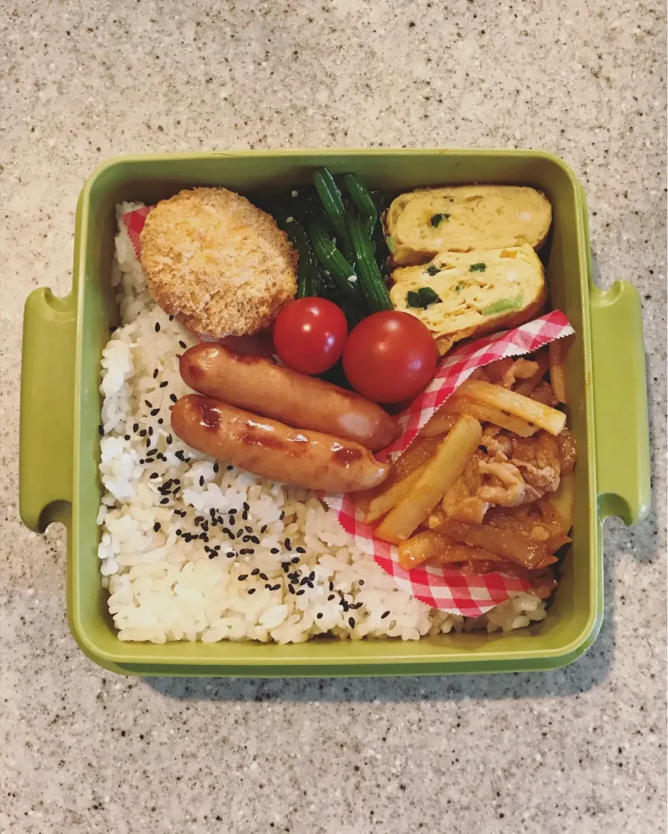 豚じゃがケチャップ炒め弁当🍱
 #弁当  #高校生男子弁当  #お弁当  #体づくり  #部活弁当|ちっくんさん