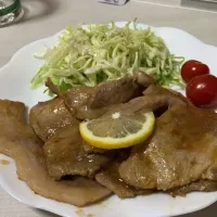 Snapdishの料理写真:豚肉のレモンソテー|パワプロくんさん