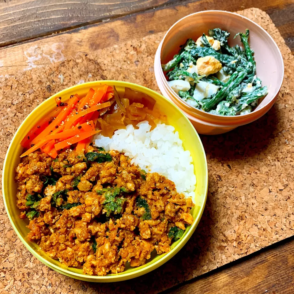 【お弁当】菜の花と海老のキーマカレー＆ブロッコリーのアンチョビマヨ|ぽりんさんさん