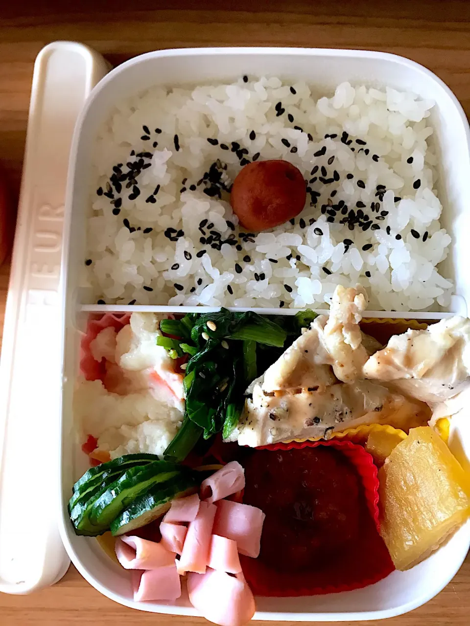 Snapdishの料理写真:4/12 お弁当
息子分、写メ間に合わず。|侑子さん