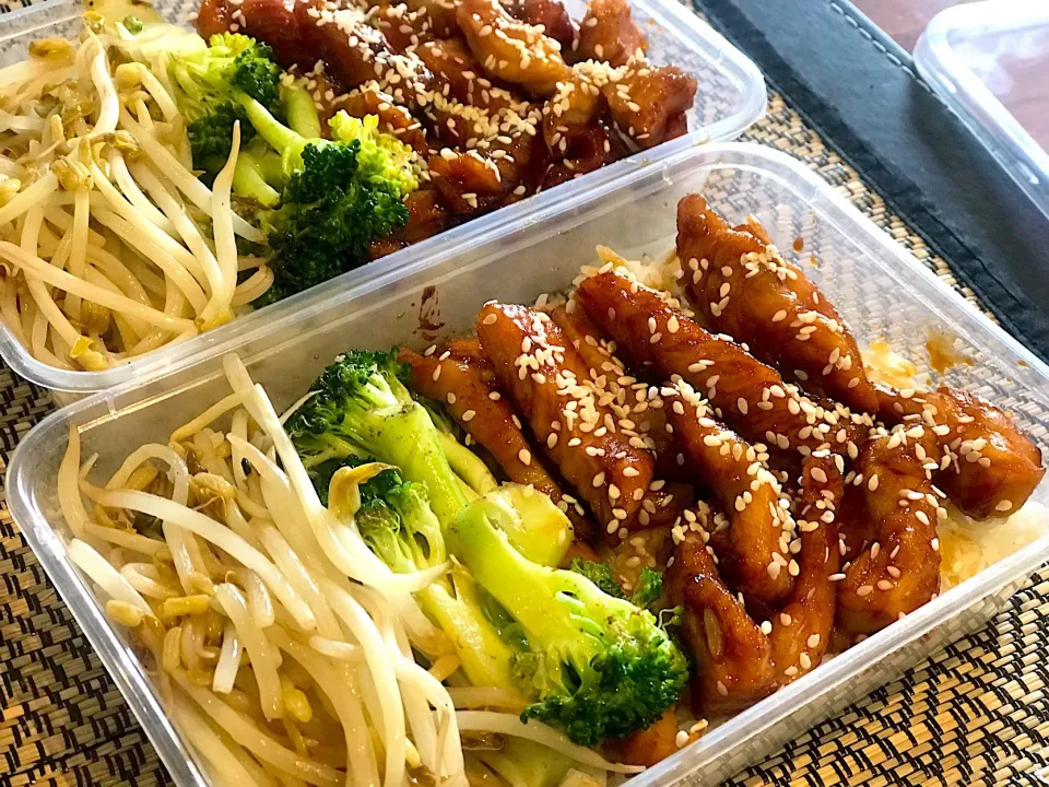 TGIF today’s bento chicken teriyaki #broccoli #sprouts|Babyluv Cabrera Ocampoさん