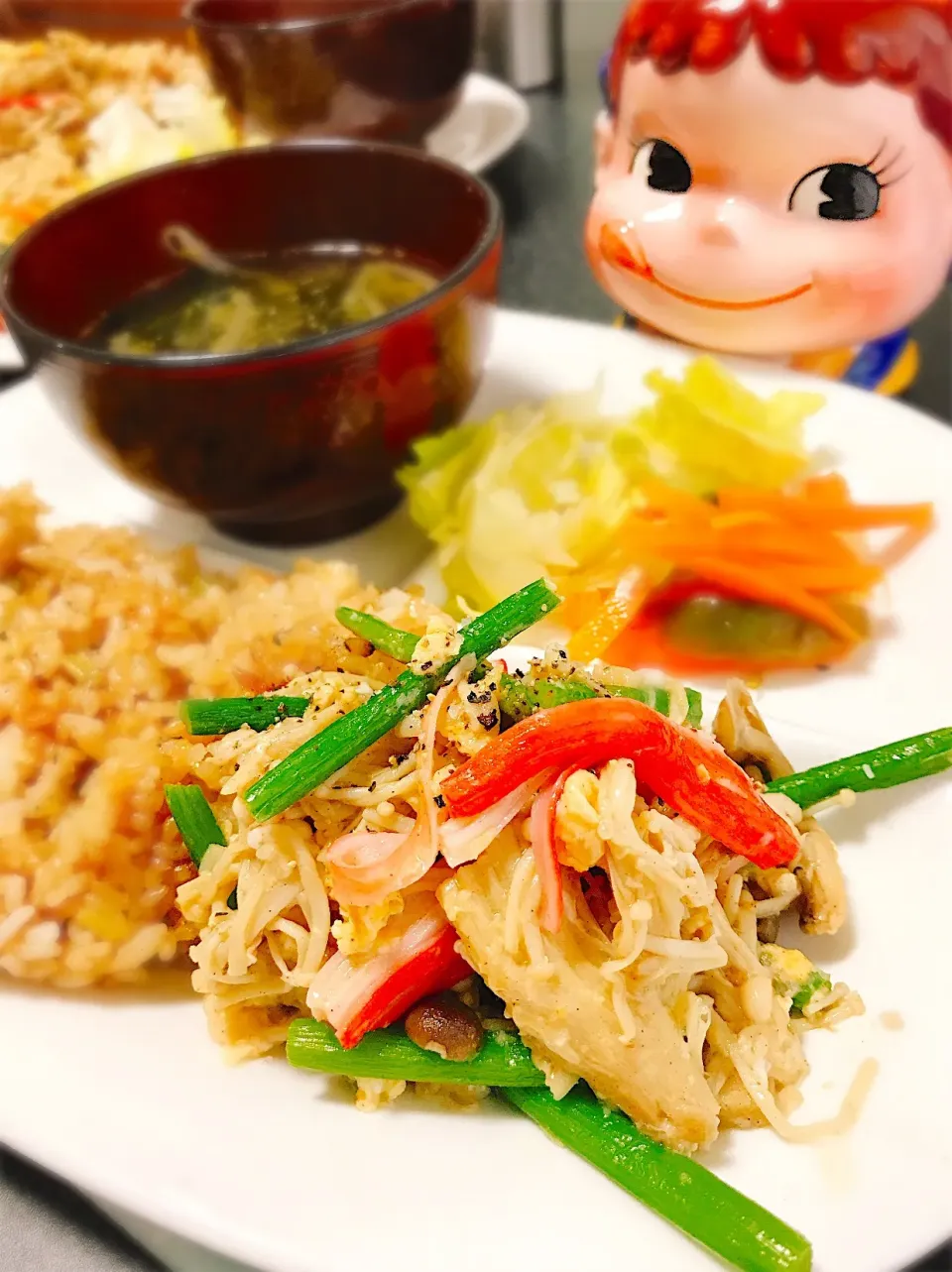 薄味でもしっかり味♡きのこ、カニカマ、ニンニクの芽の卵マヨソテー。|ぽき。さん