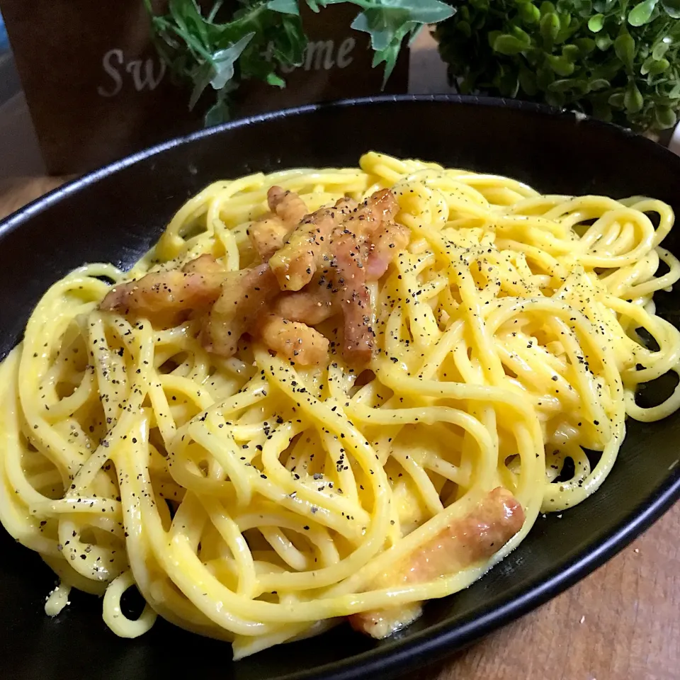 マリンさんの料理 牛乳＆生クリ不使用♡鬼才・小林シェフのカルボナーラ♡|あやちゃんママさん