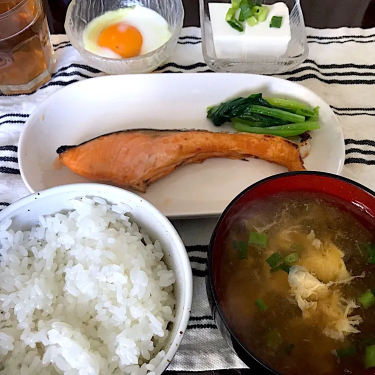 焼鮭定食|純さん