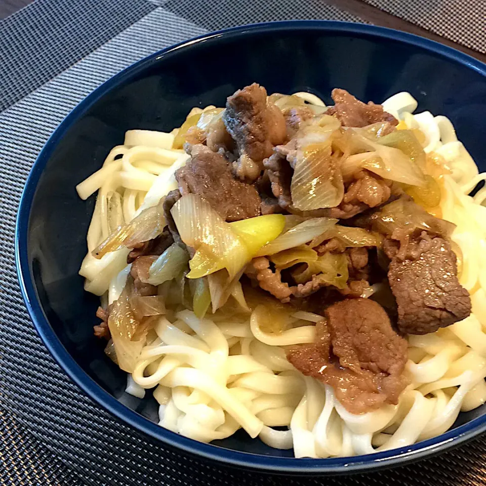 Snapdishの料理写真:甘辛牛肉のぶっかけうどん|モスグリーンさん