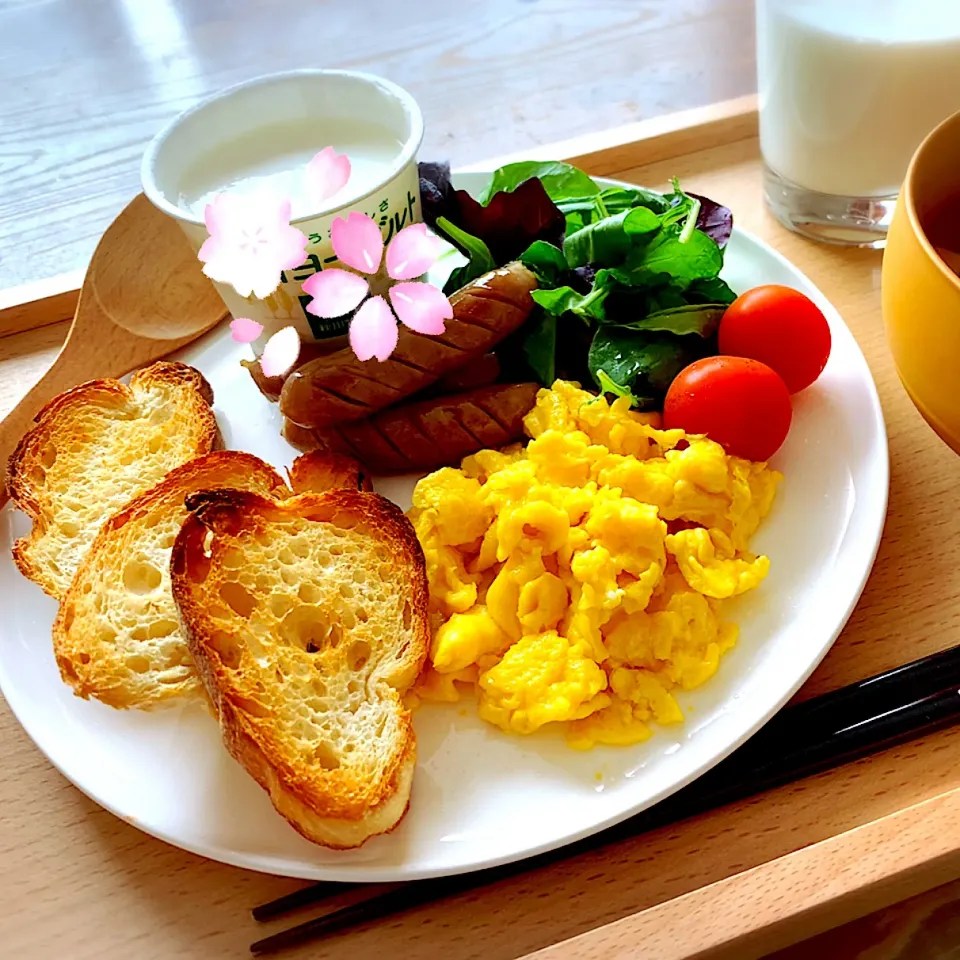 ☀️：朝昼ごはん #ワンプレート|すももさん