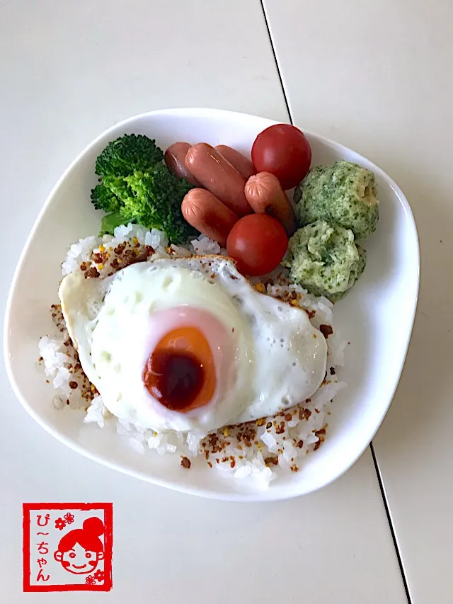 ねぼすけ次女の朝昼兼用ご飯😊|☆ぴ〜ちゃん☆さん