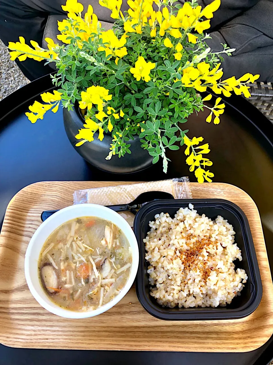 テイクアウトの薬膳スープ、玄米ごはん付き😍#明日香村|Hi-Niさん