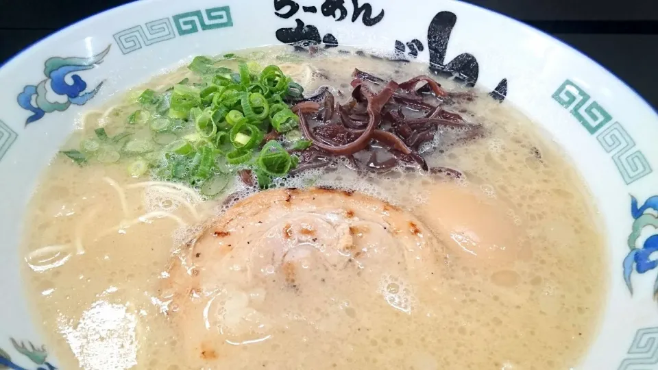 【4/18まで、福岡市中央区】
ラーメンおいげん
煮卵ラーメン
＠西武百貨店池袋本店
大九州うまいものと技紀行
19069|大脇さん